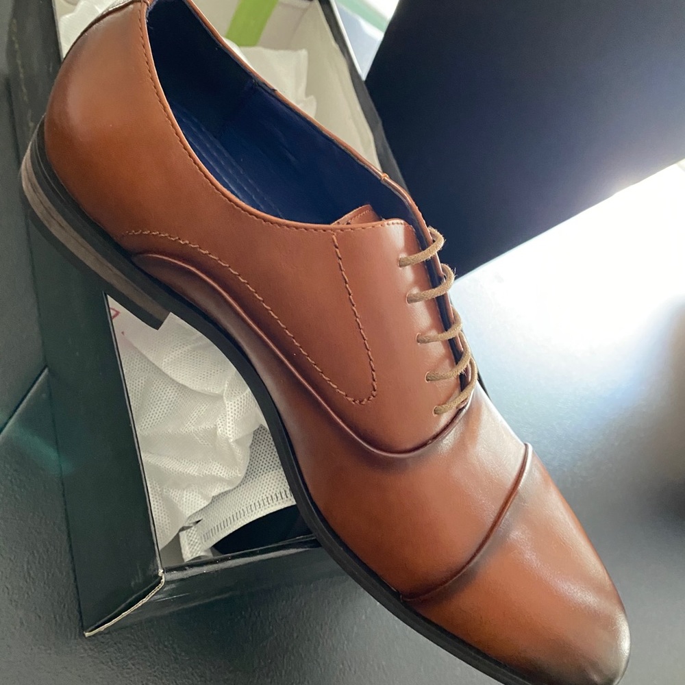 Shoes - Picture 2 of 3